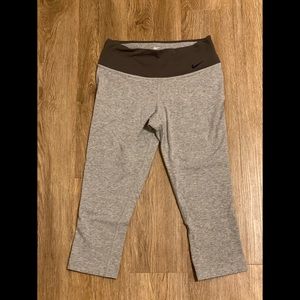 Nike leggings